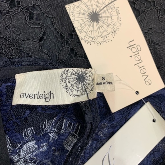 Everleigh Sheer Yoke Multi-Lace Dress - Picture 5 of 6